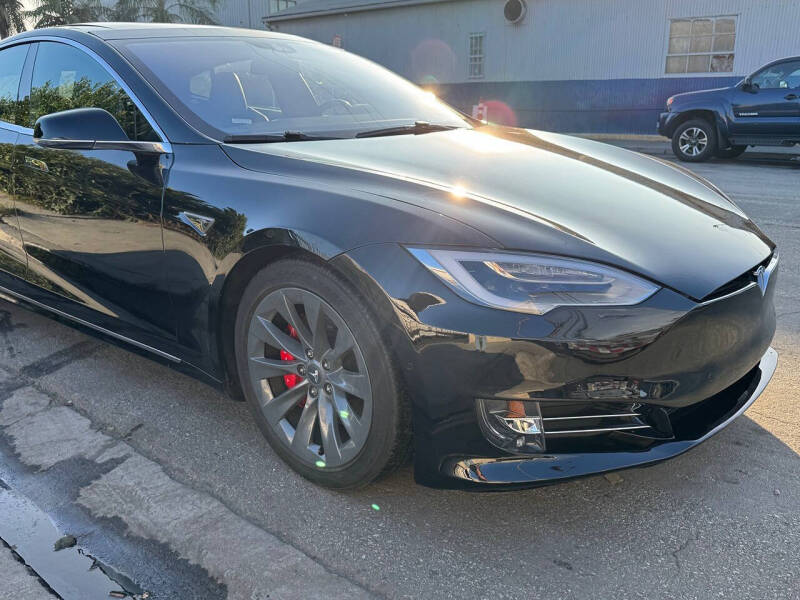 2016 Tesla Model S 90D