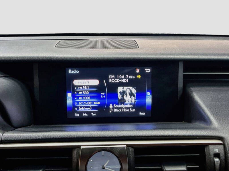 2019 Lexus IS 300