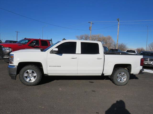 Used 2018 Chevrolet Silverado 1500 LT with VIN 3GCPCREC8JG205933 for sale in Chadron, NE