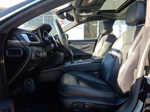 2017 Maserati Ghibli