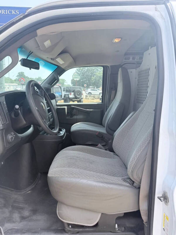 2021 Chevrolet Express 2500