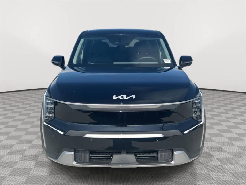 2026 Kia EV9 Light