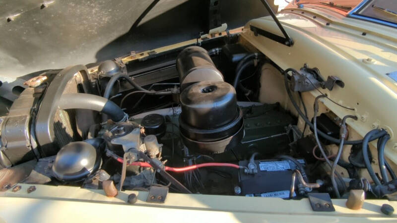 1948 Packard Super Eight Victoria