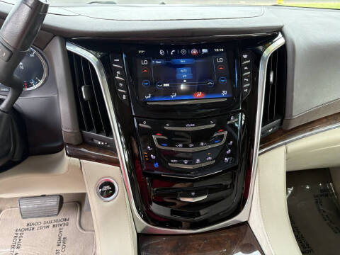 2017 Cadillac Escalade Premium Luxury