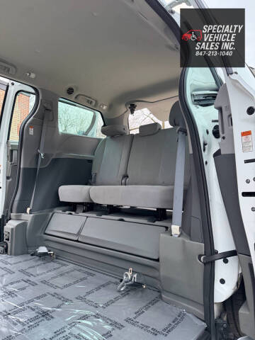 2015 Toyota Sienna L 7-Passenger