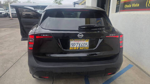 2025 Nissan Kicks SV