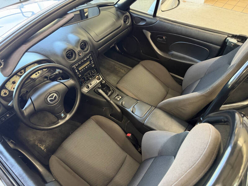 2002 Mazda MX-5 Miata