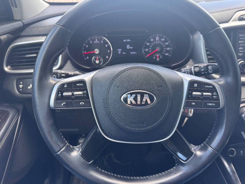 2019 Kia Sorento LX