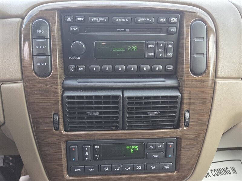 2005 Ford Explorer Eddie Bauer