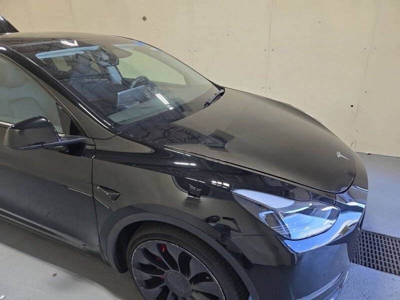 2023 Tesla Model Y Performance