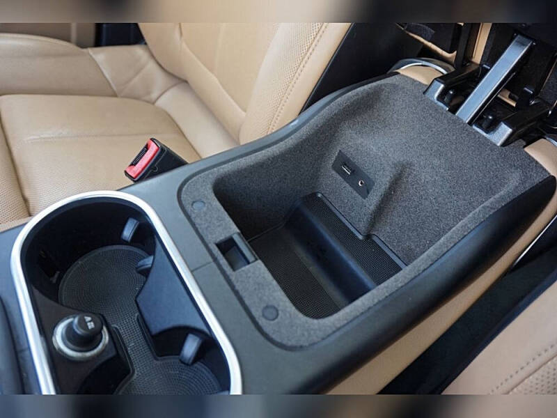 2014 Porsche Cayenne Platinum