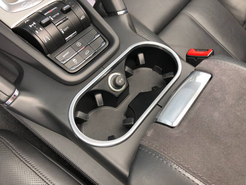 2013 Porsche Cayenne GTS