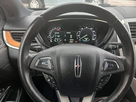 2019 Lincoln MKC Select
