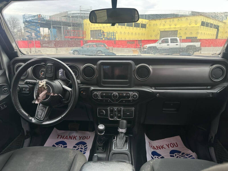 2022 Jeep Gladiator Willys