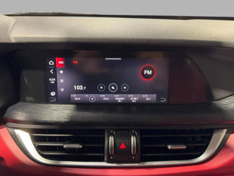 2020 Alfa Romeo Stelvio Sport