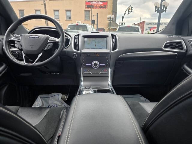 2020 Ford Edge ST