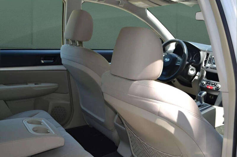 2013 Subaru Outback 2.5i