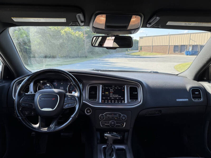2019 Dodge Charger SXT
