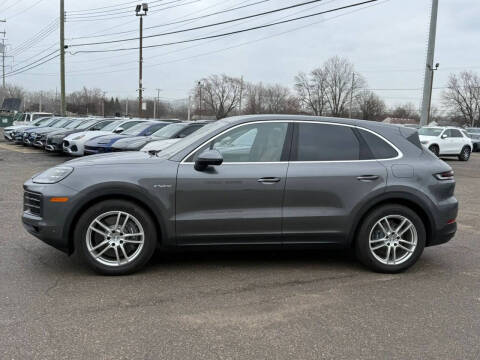 2025 Porsche Cayenne E-Hybrid