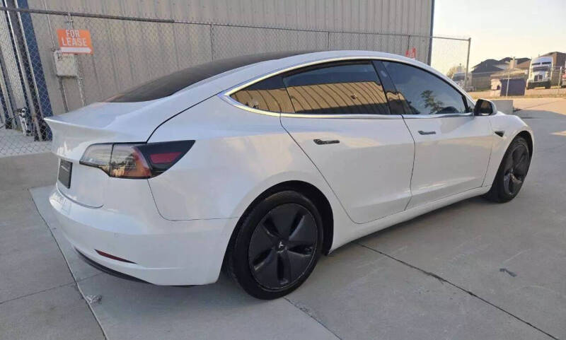 2020 Tesla Model 3 Standard Range