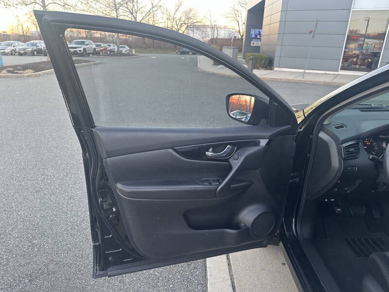 2018 Nissan Rogue Sport SV