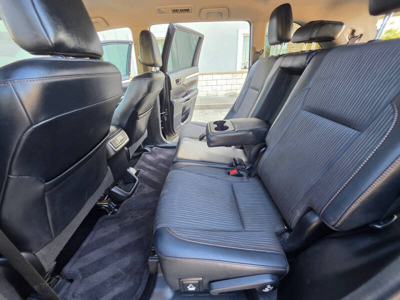 2017 Toyota Highlander LE Plus