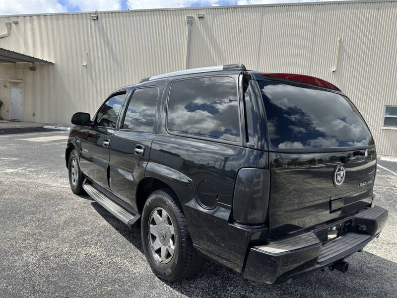 2003 Cadillac Escalade