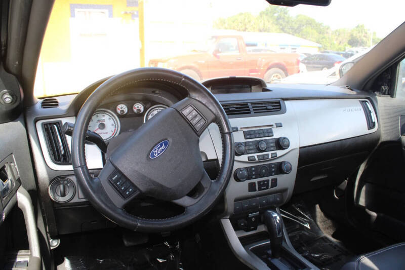 2011 Ford Focus SEL