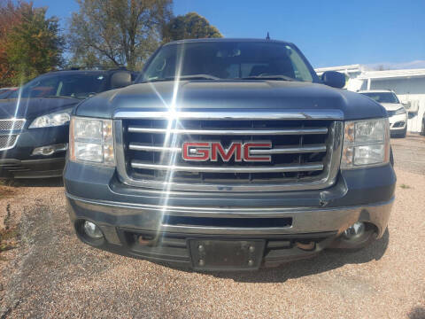 2013 GMC Sierra 1500 for sale at Kelly's Cars in Camdenton MO