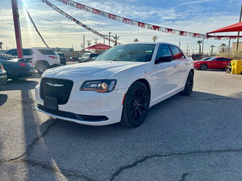 2019 Chrysler 300 for sale at URBINA AUTO SALES, LLC. in El Paso TX