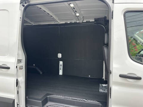 2025 Ford Transit 250