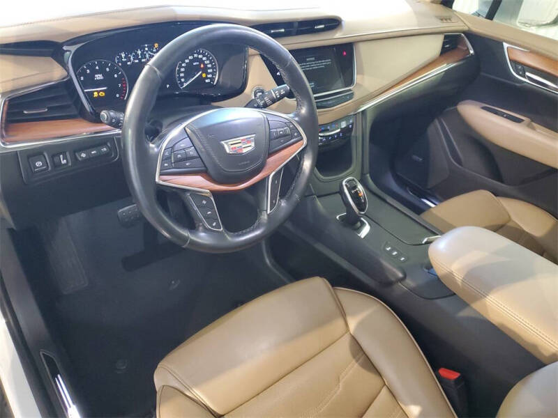 2019 Cadillac XT5 Platinum