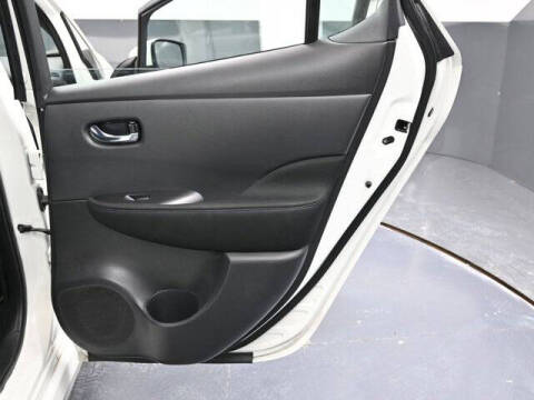 2023 Nissan LEAF S