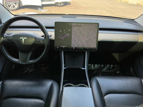 2019 Tesla Model 3 Mid Range