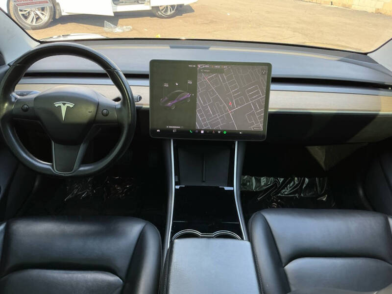 2019 Tesla Model 3 Mid Range
