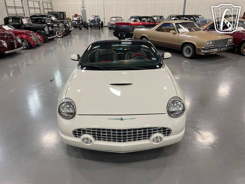 2003 Ford Thunderbird