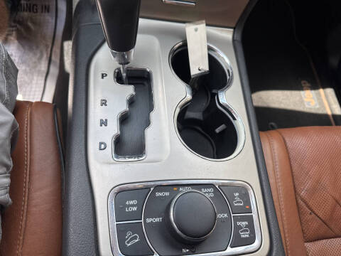 2012 Jeep Grand Cherokee Overland Summit