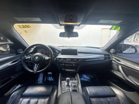 2017 BMW X6 M