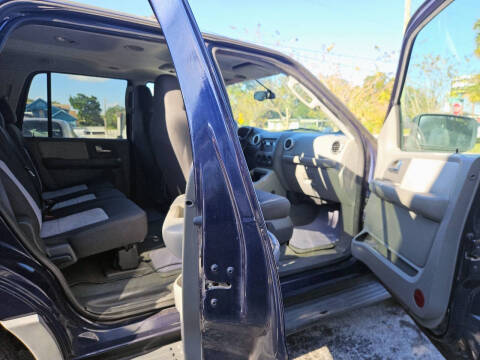 2004 Ford Expedition XLT