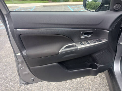 2019 Mitsubishi Outlander Sport SE