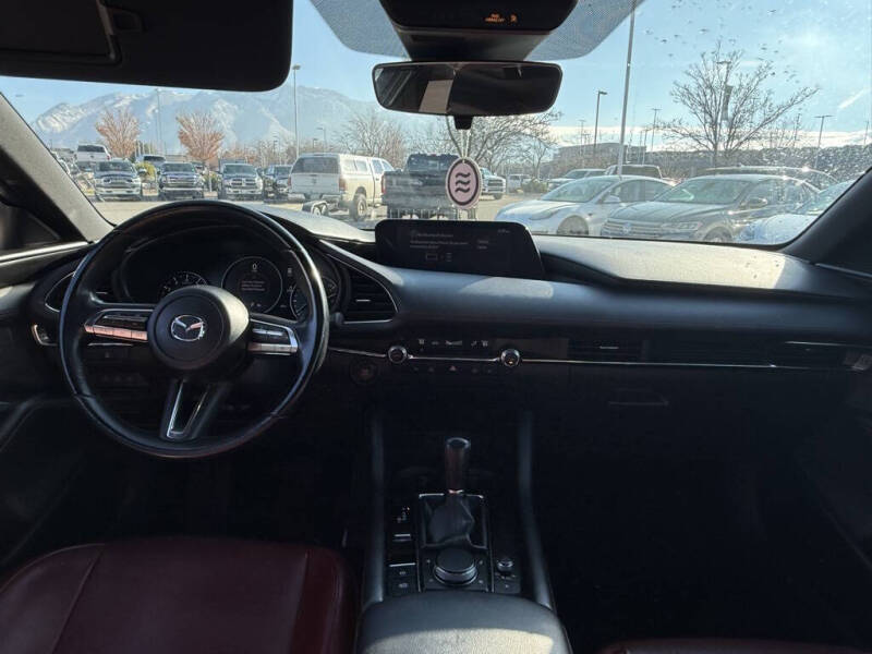 2023 Mazda Mazda3 Hatchback 2.5 S Carbon Edition