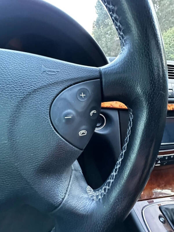 2005 Mercedes-Benz E-Class E 320