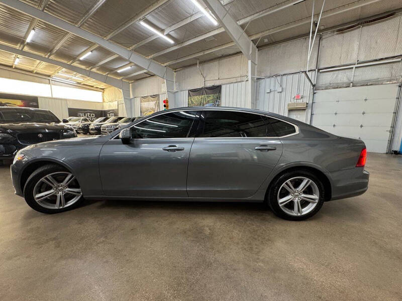 2018 Volvo S90 T5 Momentum