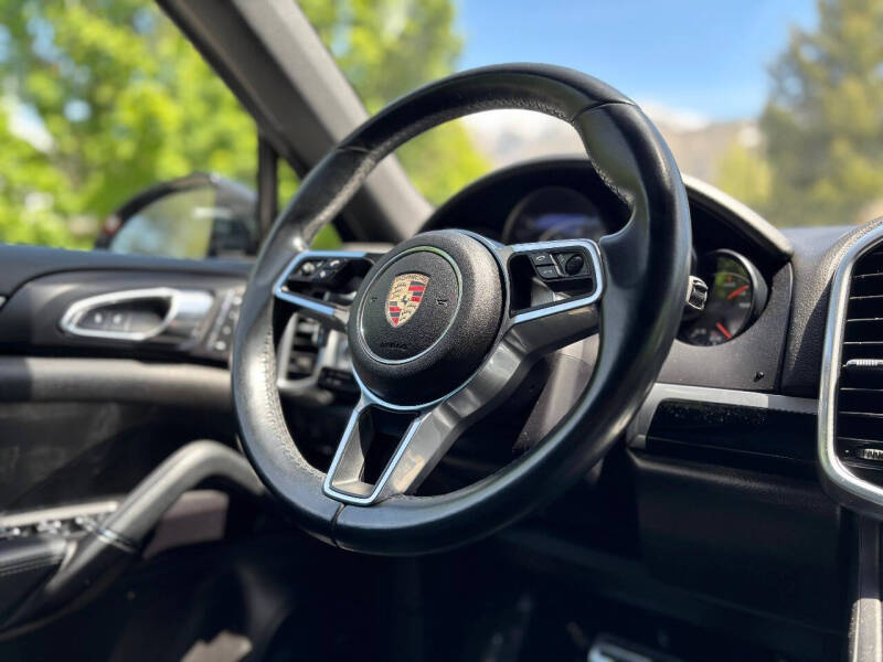 2016 Porsche Cayenne S