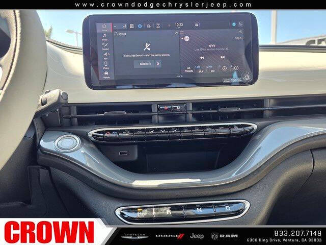 2025 FIAT 500e Giorgio Armani