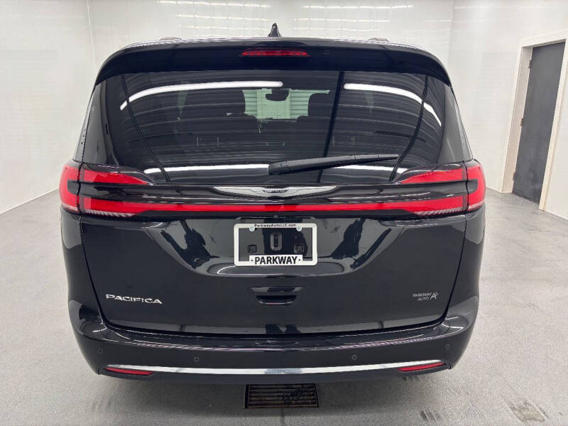2022 Chrysler Pacifica Touring