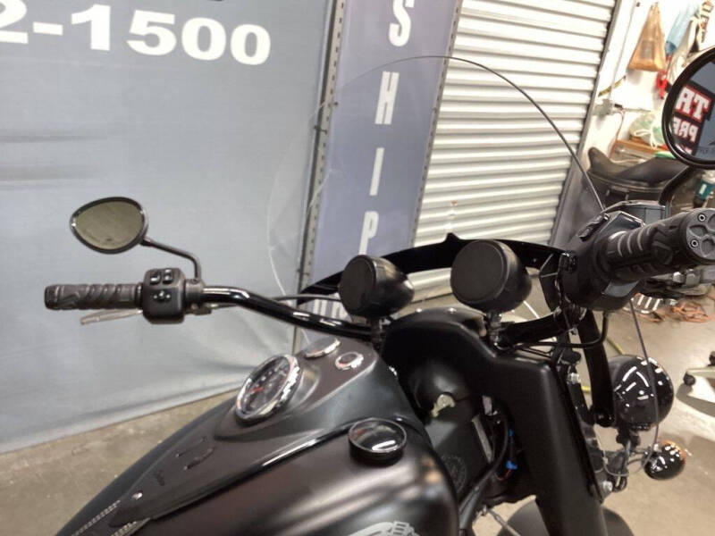 2018 Indian Springfield Dark Horse&#