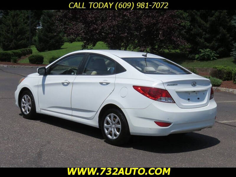 2012 Hyundai Accent GLS