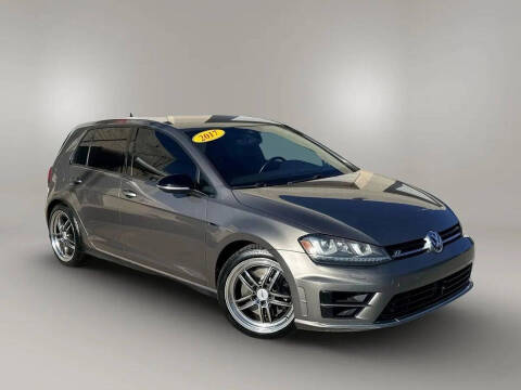 2017 Volkswagen Golf R 4Motion