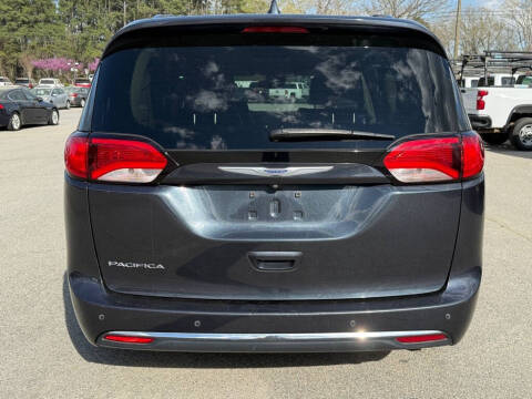 2020 Chrysler Pacifica Touring L